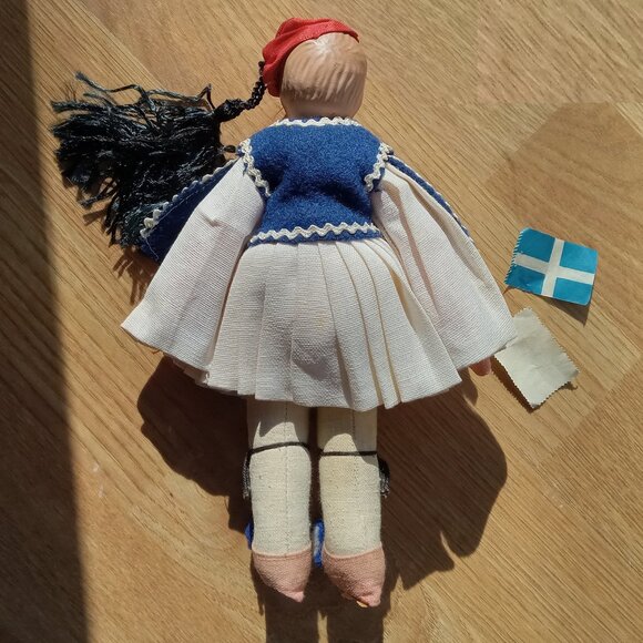 Vintage Collectible Doll - Picture 5 of 15